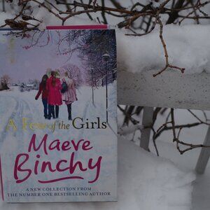 Book A Few Of The Girls By , Maeve Binchy